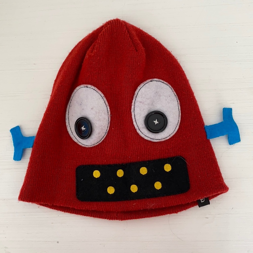 Eldon funny hat
